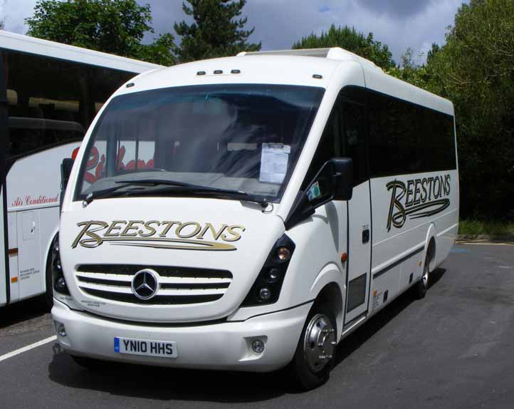 Beestons Mercedes O816D Plaxton Cheetah YN10HHS